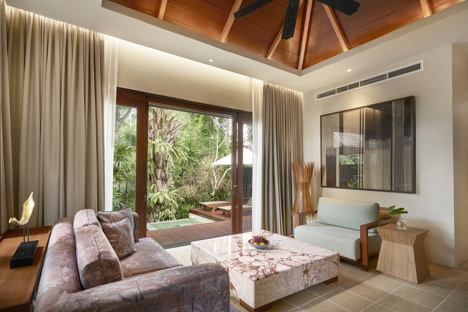 Sea Sand Sun Resort & Villas